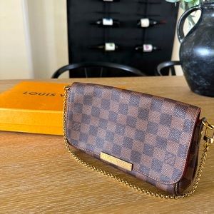 Louis Vuitton Monogram Favorite PM